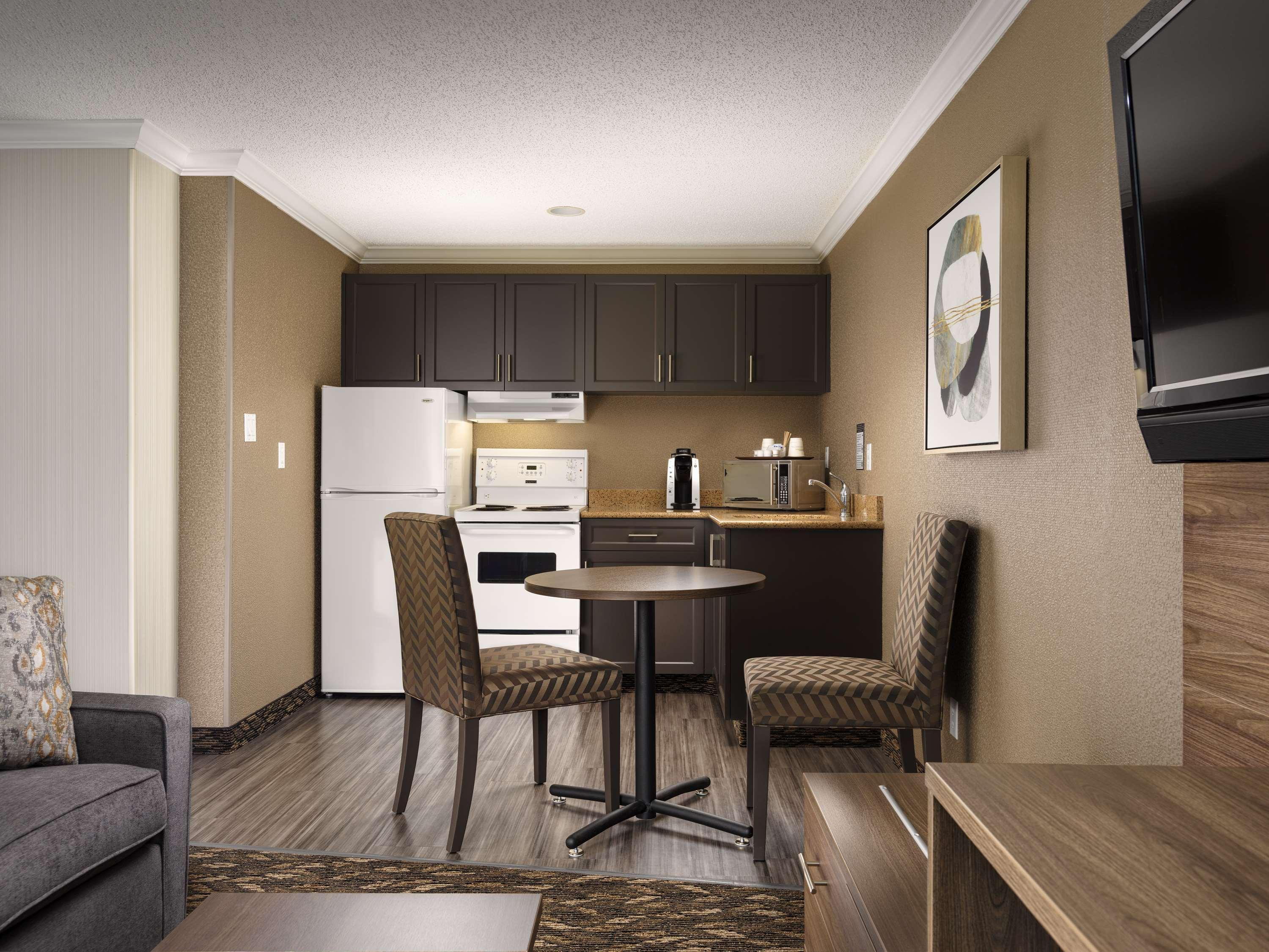 Best Western Plus Carlton Plaza Hotel Victoria Exteriör bild