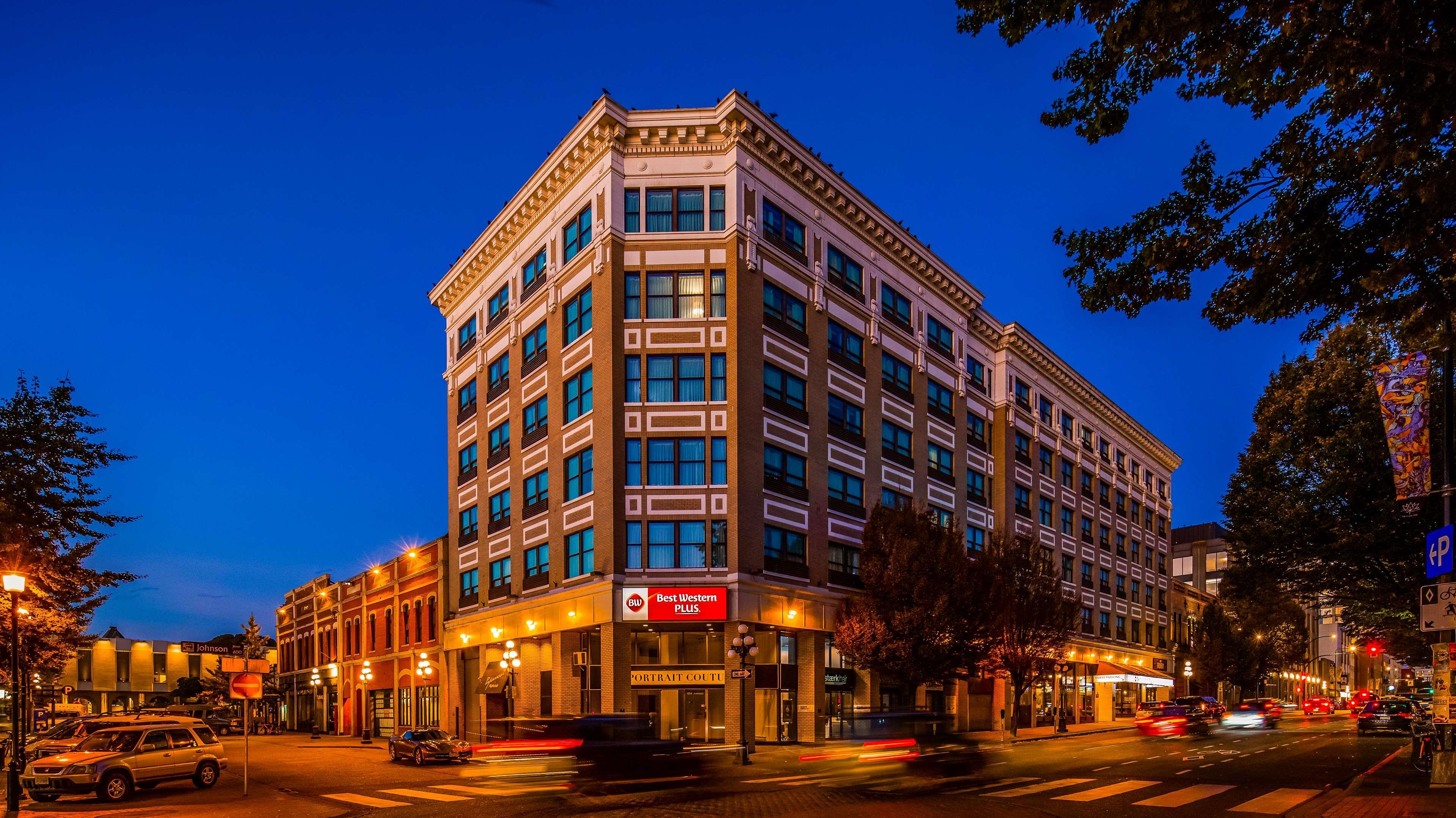 Best Western Plus Carlton Plaza Hotel Victoria Exteriör bild