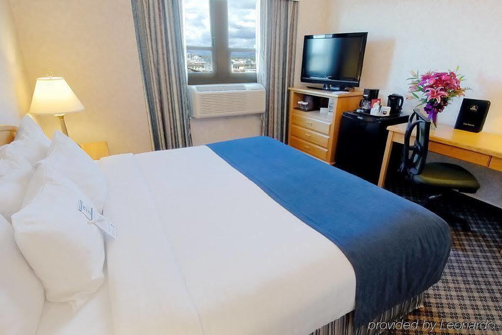 Best Western Plus Carlton Plaza Hotel Victoria Rum bild