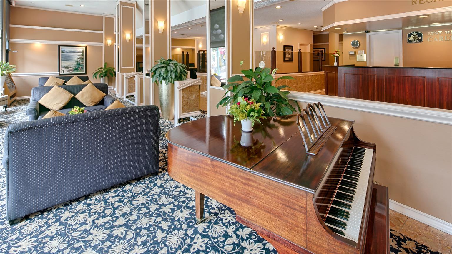 Best Western Plus Carlton Plaza Hotel Victoria Exteriör bild